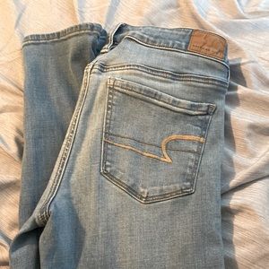 Woman’s American Eagle Jeans